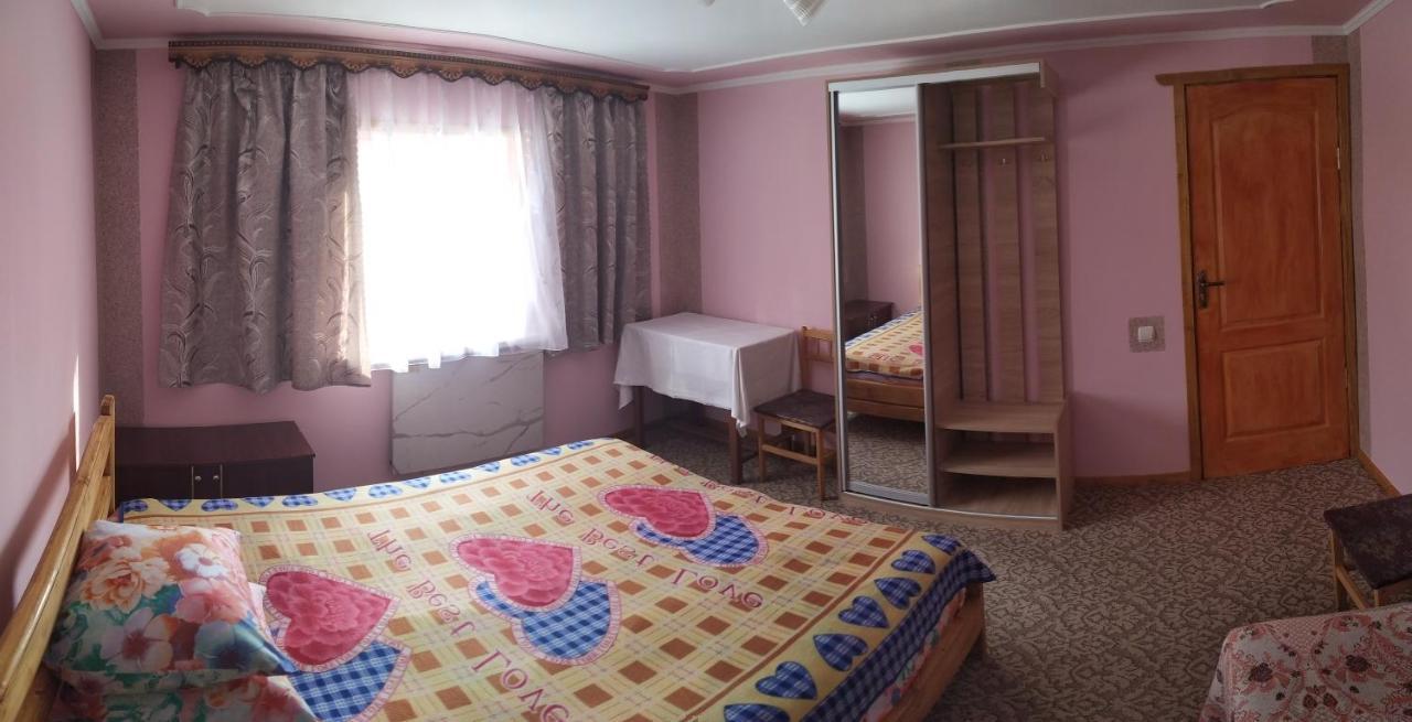 Родинна Оселя Slavske Room photo
